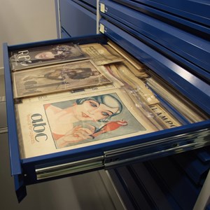 Exemplares da revista «ABC», em depósito no Arquivo dos Presidentes – MPR.