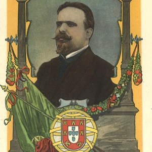 Bilhete-postal com o busto de António José de Almeida.