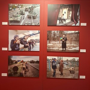 Exposição «They fight for us too».